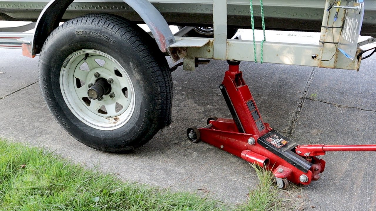 How to Change Boat Trailer Tires - Quickly Fix a Flat or Replace Tire