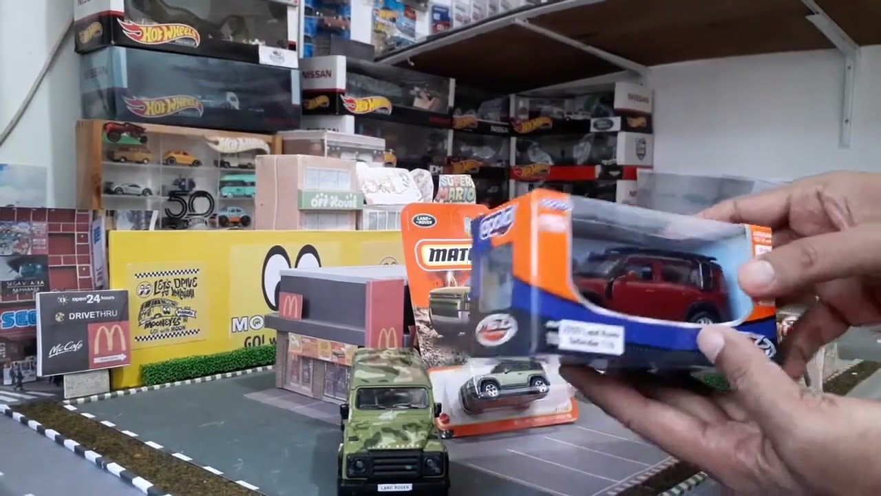 V#45.. Unboxing Diecast 1.43 Apolo 2020 Land Rover Defender 110..