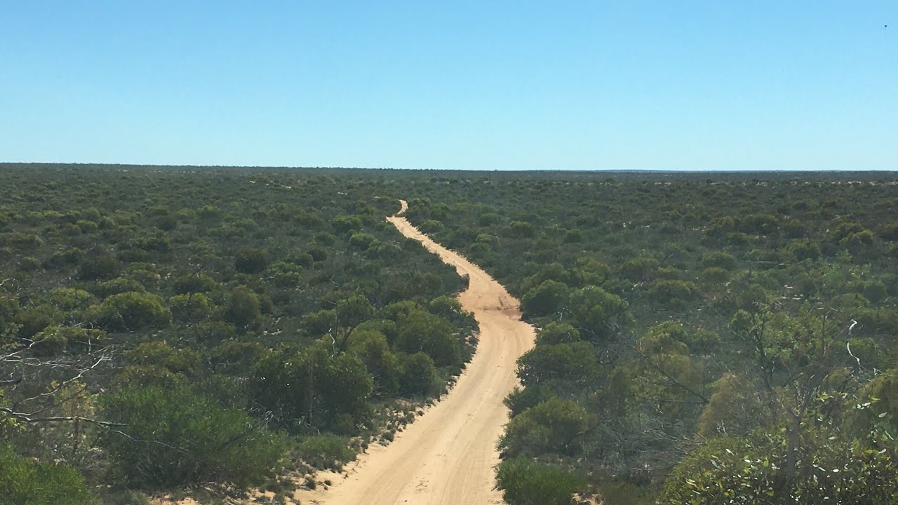 The GOOGS Track video!  part 1 - ceduna to googs lake camp area sand dunes