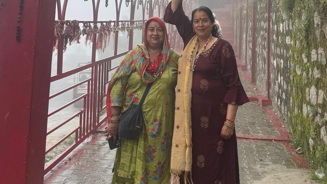 Laxmi Devi Kirtan Bhajan is live सुप्रभात स्वागत है आप सभी का मेरी लाइव  मे