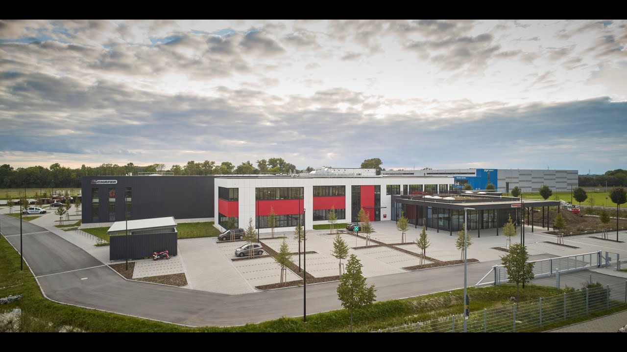 Drohnenflug durch das Firmengebäude der Wilhelm Schäfer GmbH