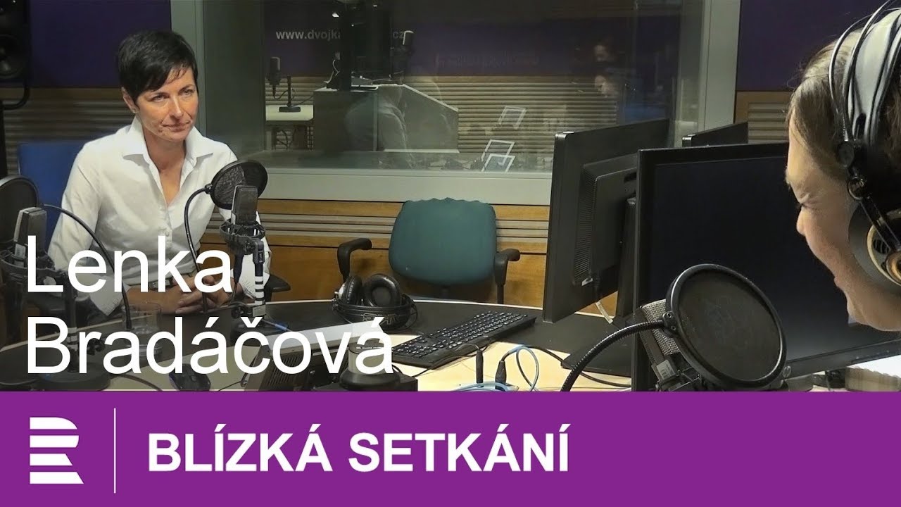 Lenka Bradáčová: Kybeprostor vnímám jako odraz reálného světa
