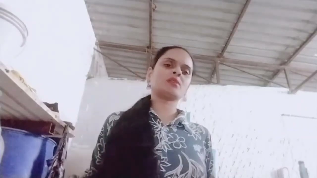 छोड़ दी सारी दुनियादारी, अब तो बस बाबा की बारी।