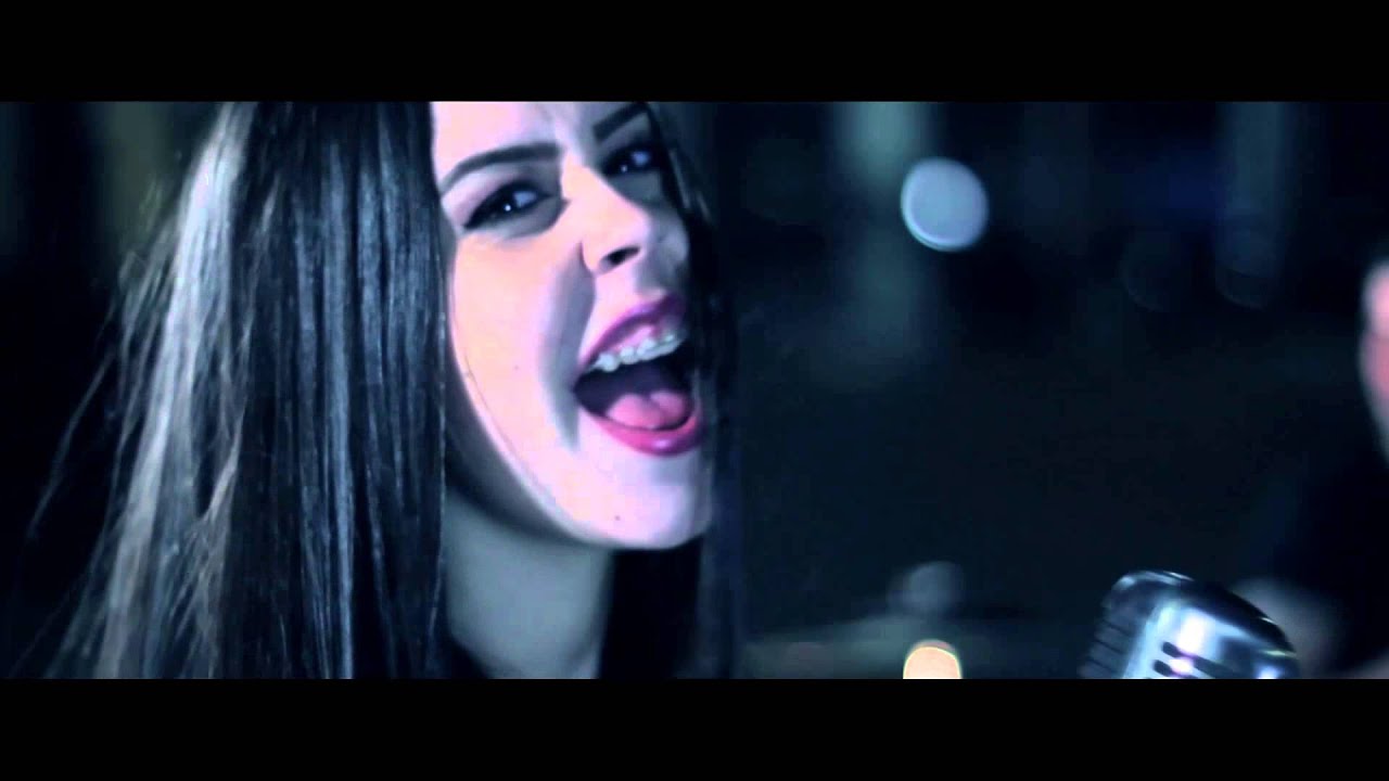 Arms Attraction - Alive