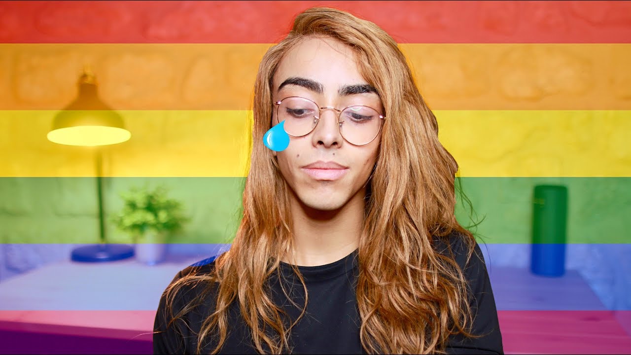 VIRÉ DE MON LYCÉE CAR JE SUIS GAY!