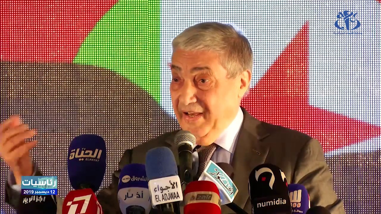 بن فليس من برج بوعريريج: الحراك سيستمر ليكون رقيبا على الرئيس المقبل