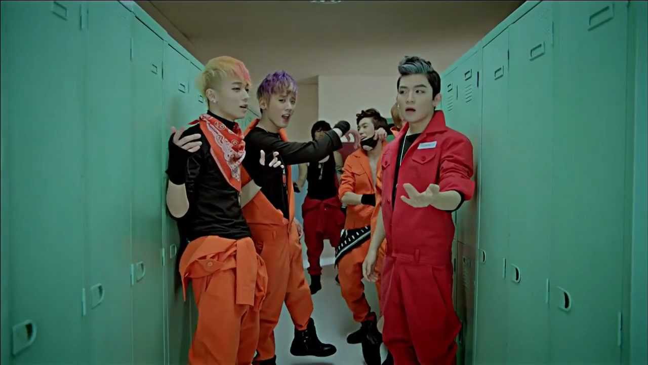 TEEN TOP 긴 생머리 그녀(Miss Right) Locker Room One Take ver.