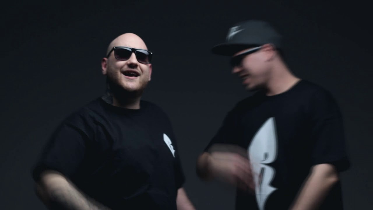 R&eacute;teg - 100-b&oacute;l 1 (OFFICIAL MUSIC VIDEO)