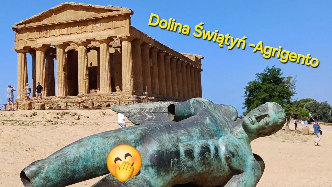 Sycylia Dolina Świątyń w Agrigento Valle dei Templi w czerwcu