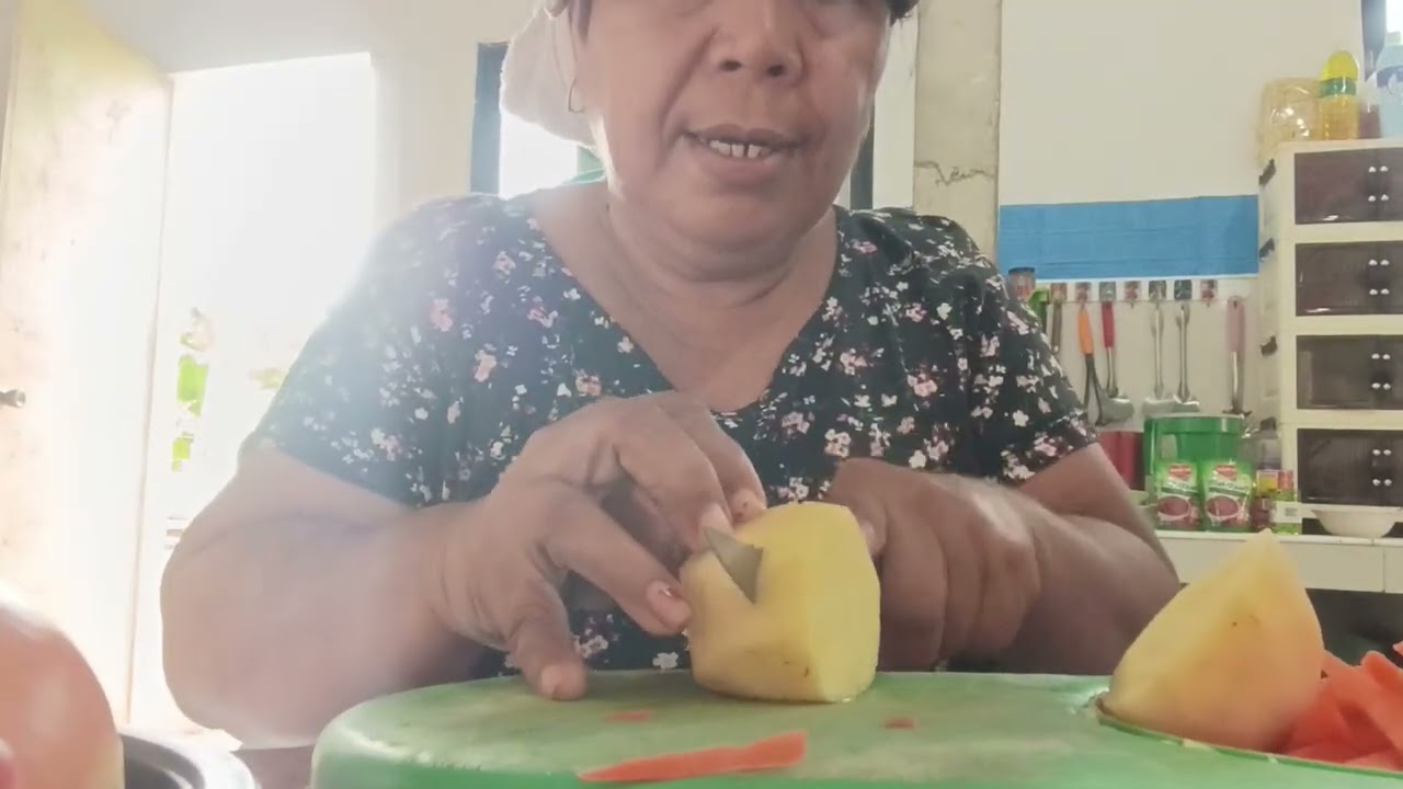 NAG  HANDA PARA SA BIRTHDAY NI ATE LANG