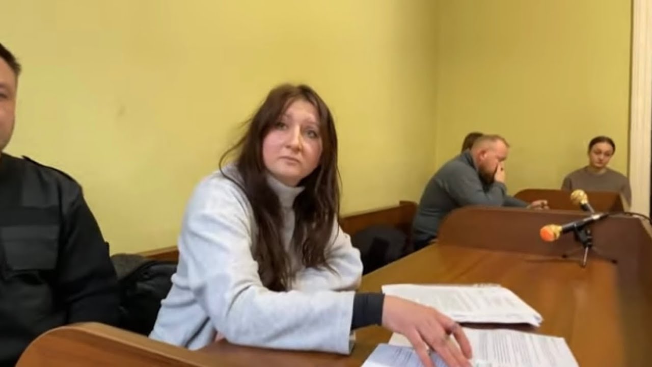 Суд задовольнив скаргу велосипедистки Ніни про закриття справи про її побиття поліцаями 