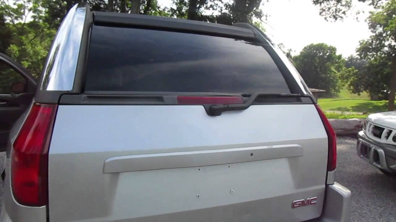 2004 GMC Envoy XUV  SUV Truck