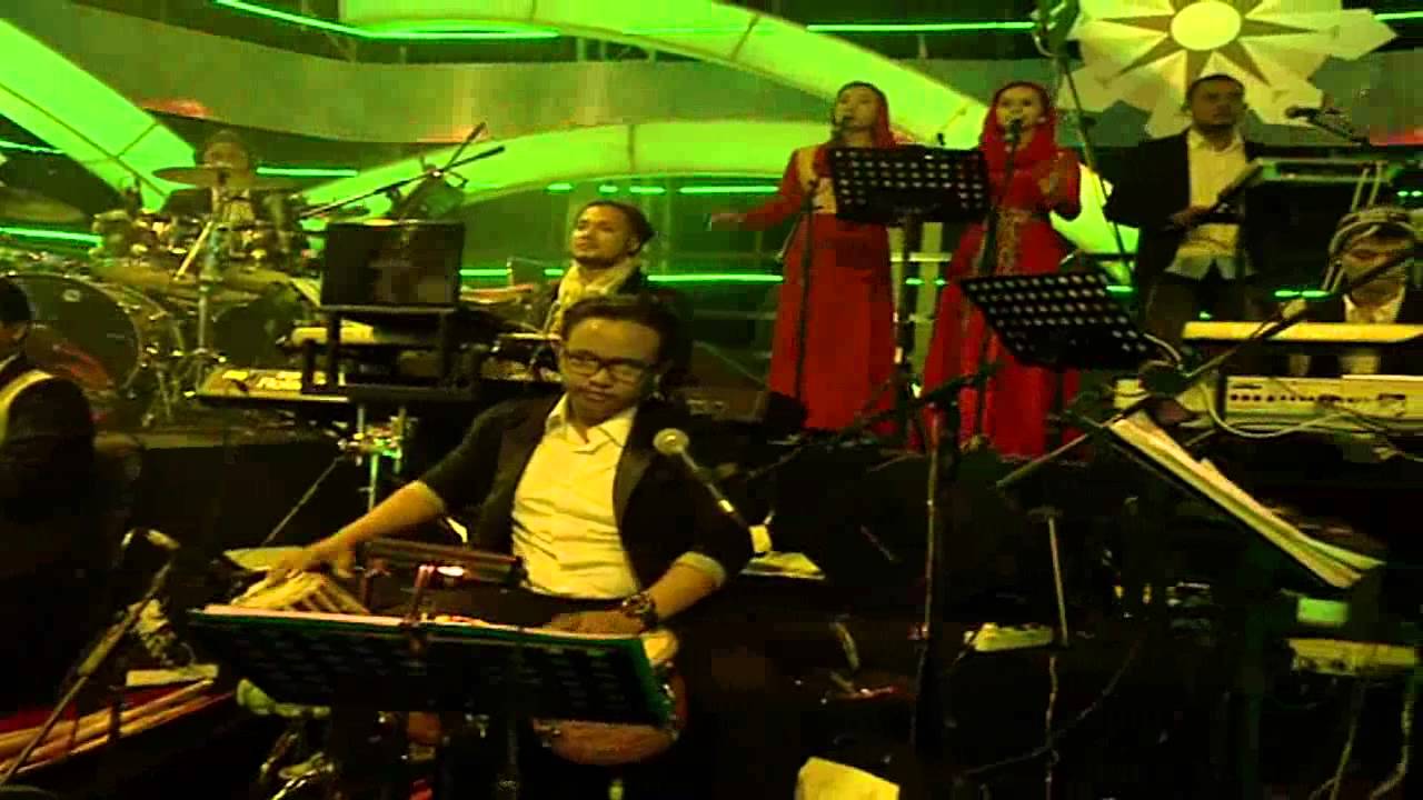 Gilang Dirga - Zaskia Gotik 