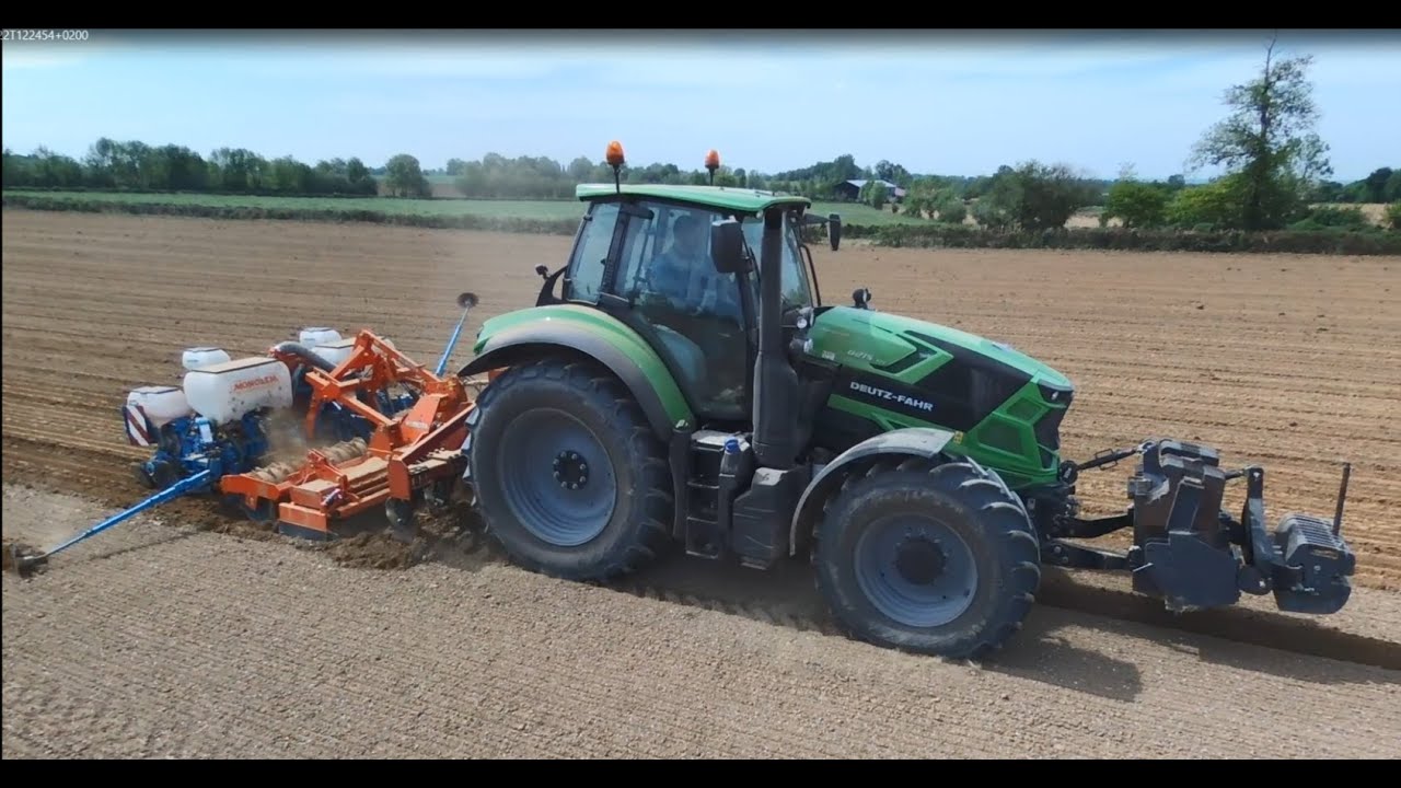 Préparation du sol et semis du maïs suite à l'ensilage d'herbe | DEUTZ-FAHR 6215 TTV
