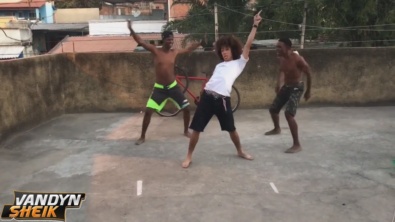 VUK VUK NA MACUMBINHA [ WENDEL ACEROLA & PELUCIA & THIAGO ]