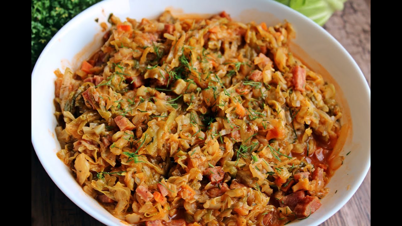 BIGOS Z MŁODEJ KAPUSTY    