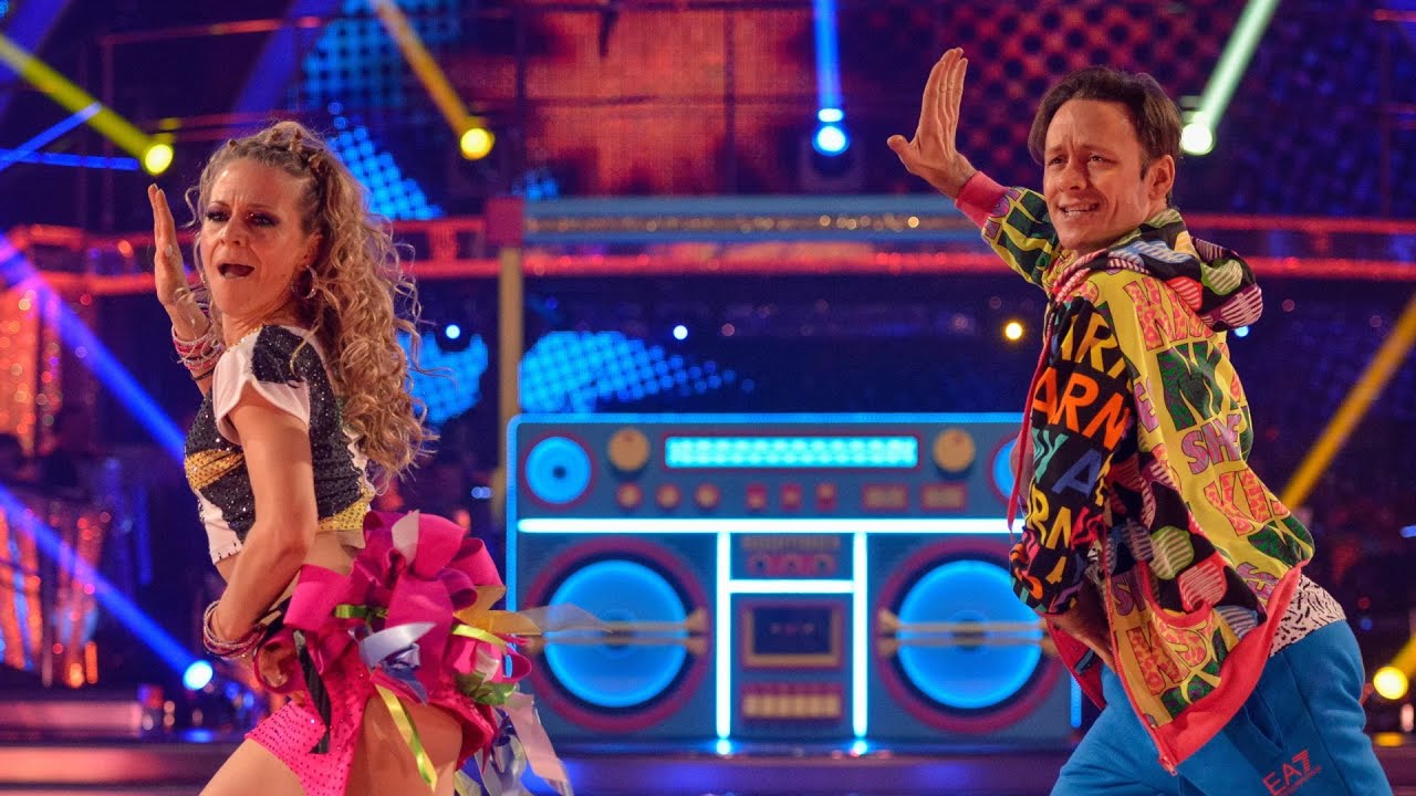 Kellie Bright & Kevin Clifton Samba to 'Boom! Shake The Room' - Strictly Come Dancing: 2015