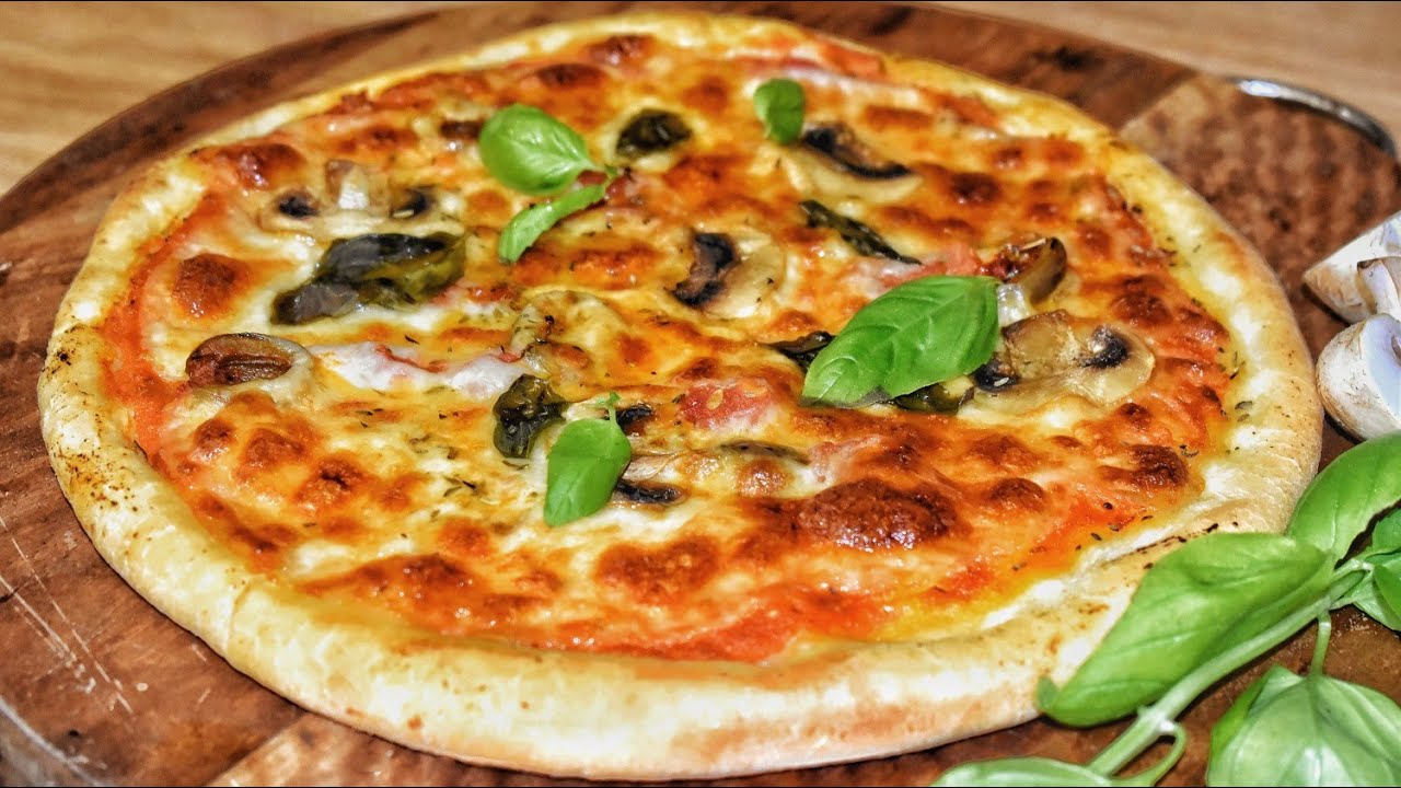 كيف ممكن تعملي بيتزا ايطالية على الاصول ومعلومات مفيدة لك|واي طحين لازم تستعملي Italian Pizza Recipe