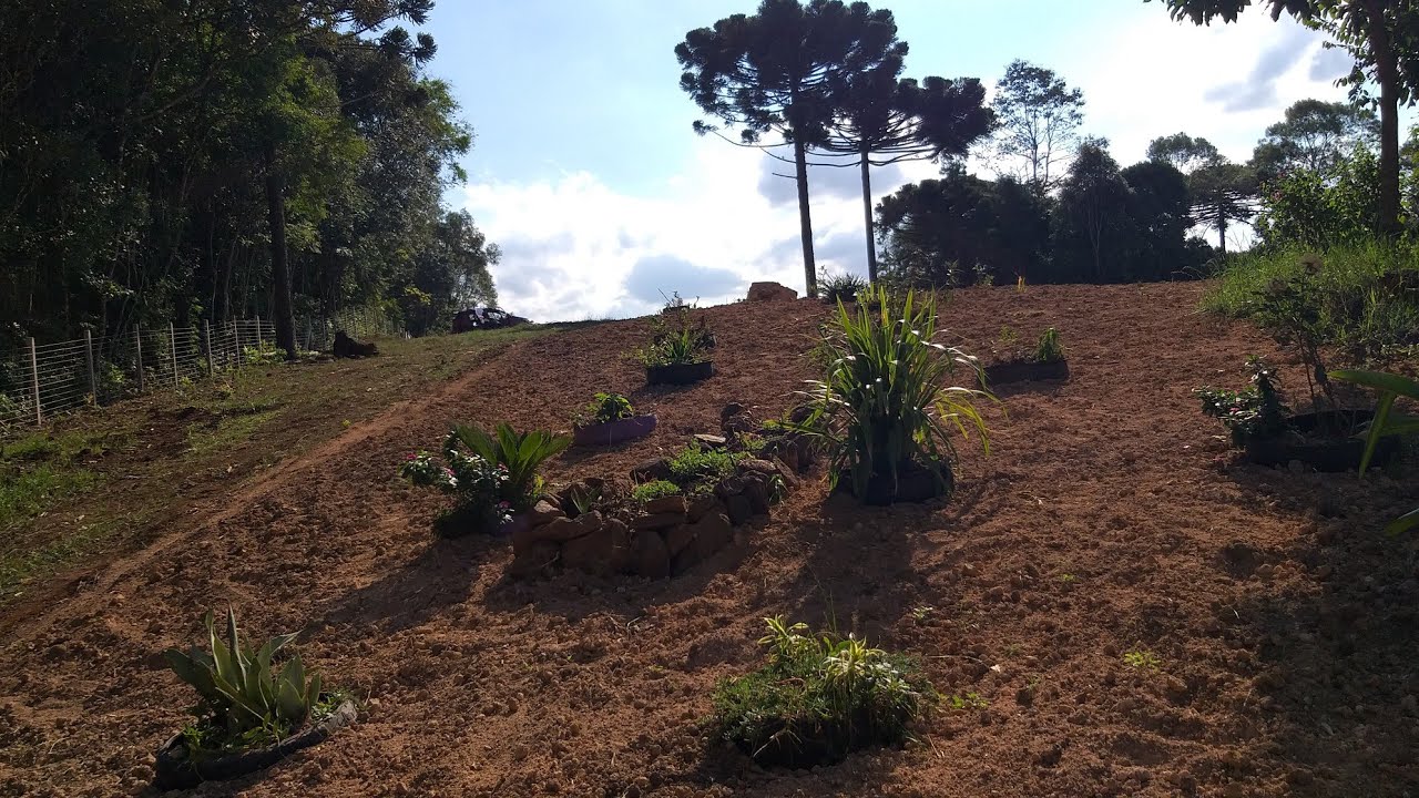 Nossa chácara bem ingrimi está tomando forma!