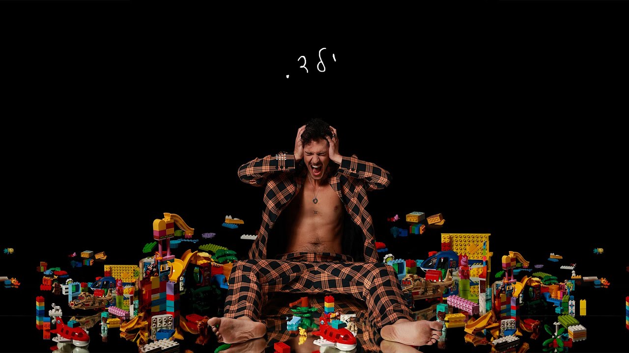 ילד - עקרב