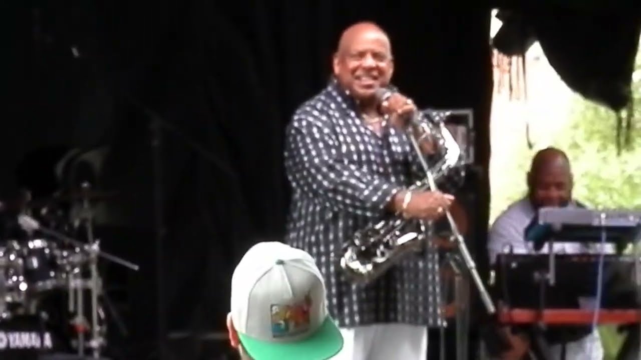 'Iconic' Gerald Albright - 