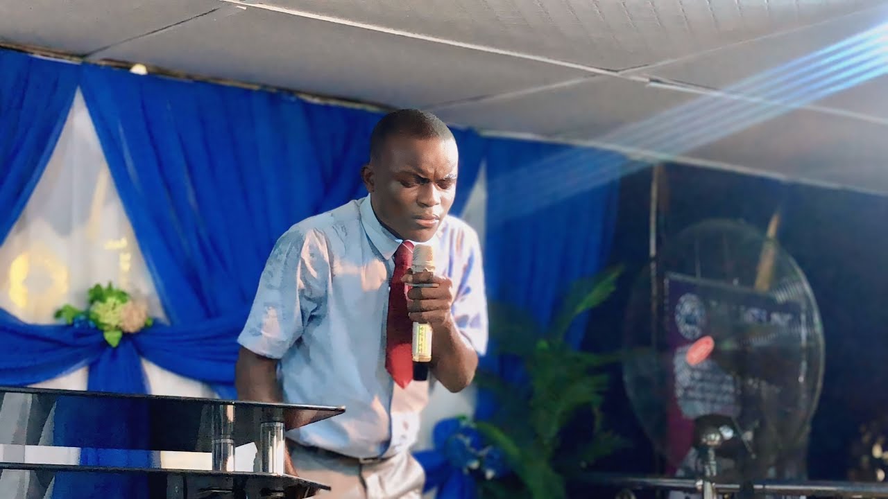 Benson Ken's Powerful Worship Session That Brought The Heavens Down 