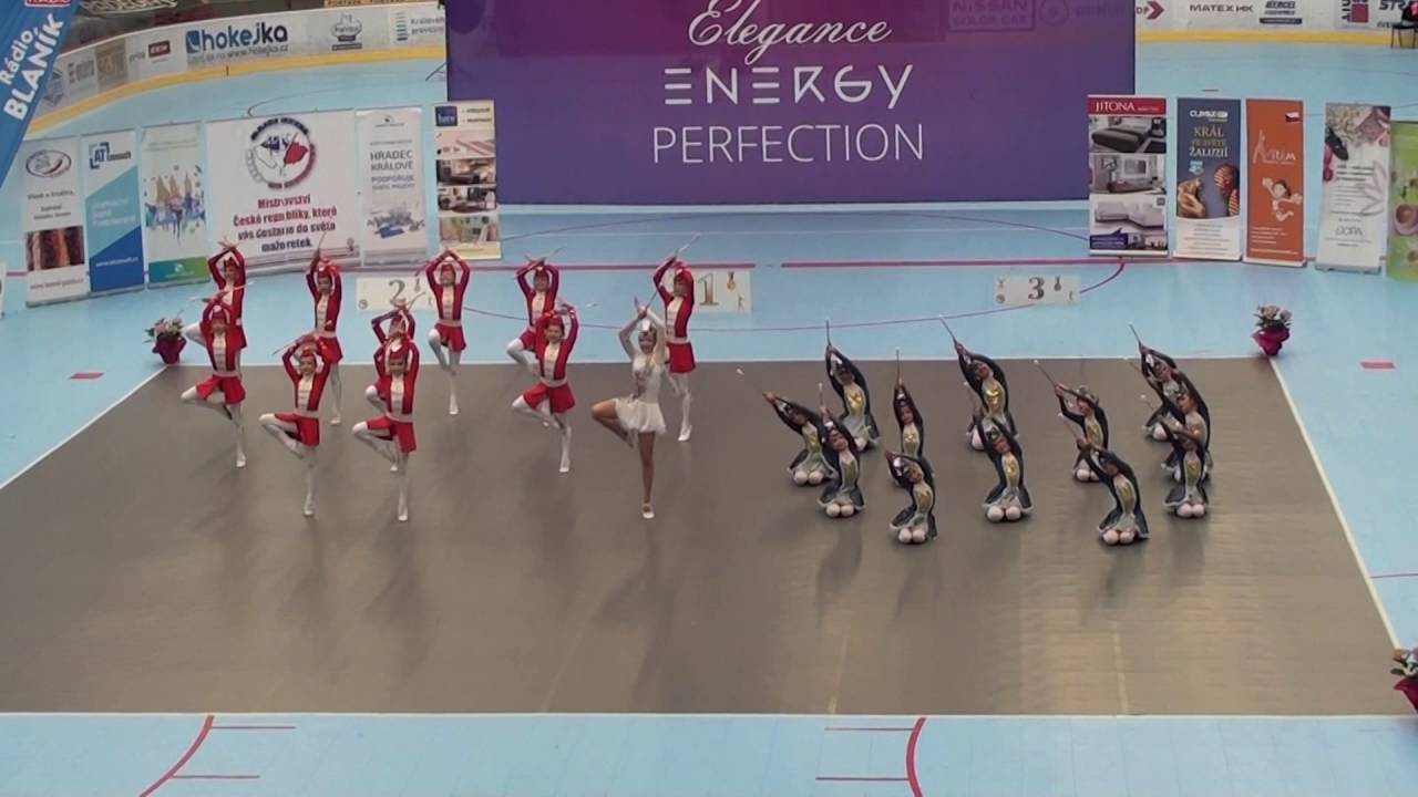 MČR Hradec Králové 2016- baton kadetky skupina- Majolenky
