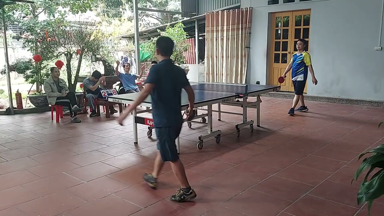Bóng bàn xóm đình không ai ngờ tới