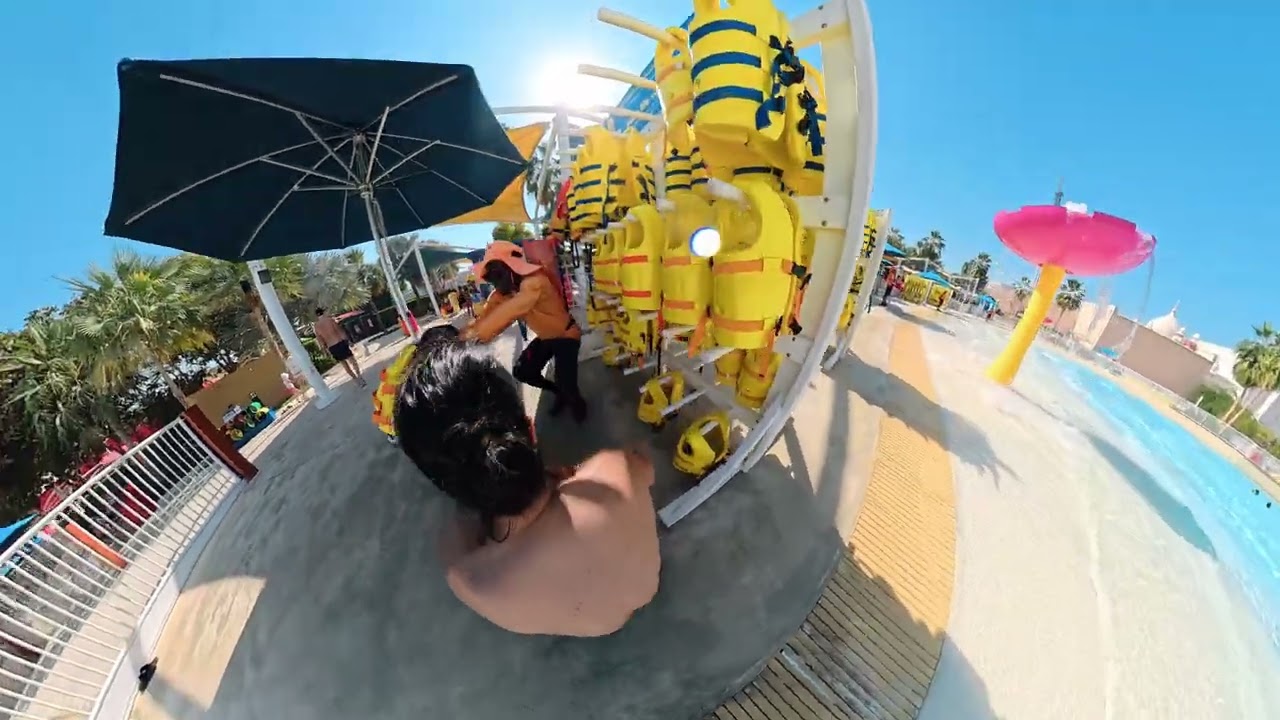 Part 2: Legoland Water Park ep 4
