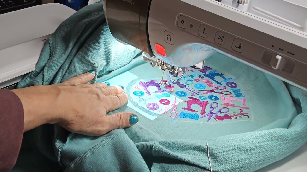 Babylock  Solaris 3 (Vision)- adding the heart shaped border around my sweatshirt design! Beautiful!