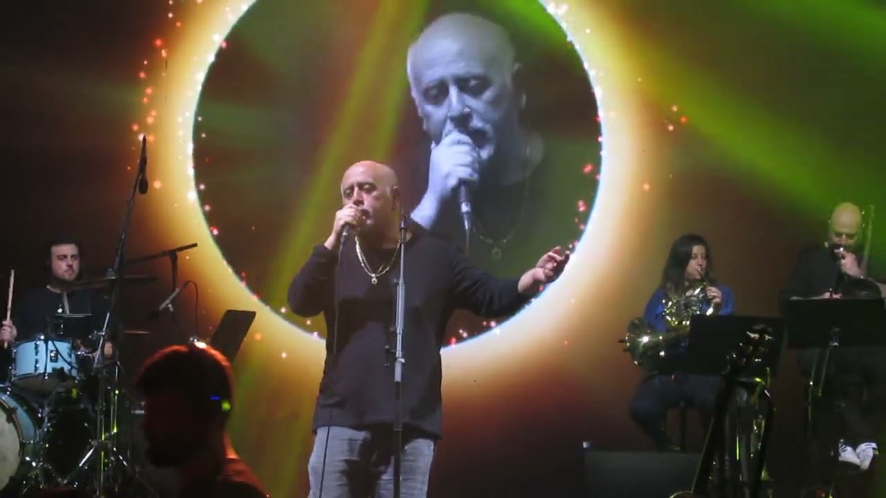 מיכה שטרית - שמחות קטנות (היכל התרבות ת״א - 13.01.23)