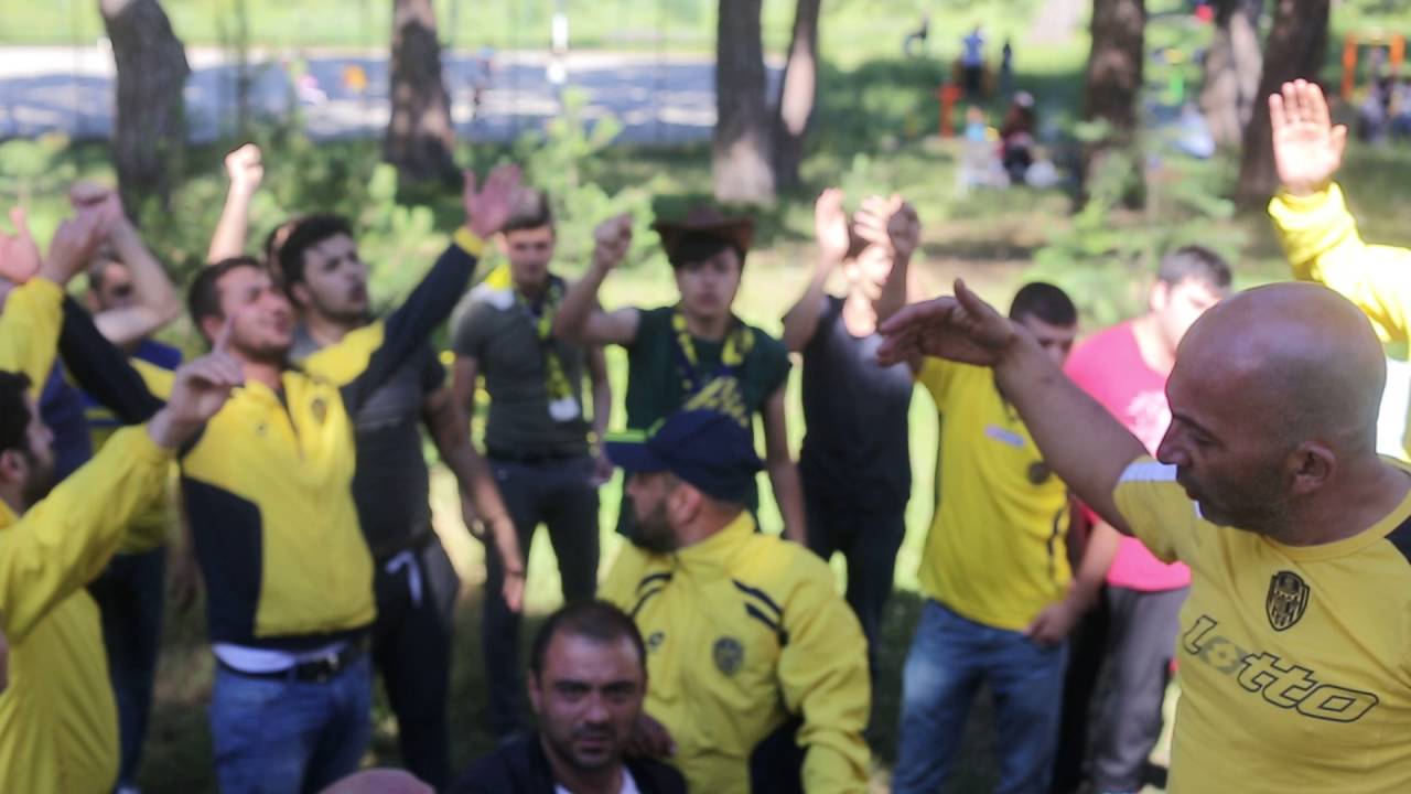 Ankarag&uuml;c&uuml; - Sol Kapalı | #Beste: D&uuml;şsen bile amat&ouml;r lige...