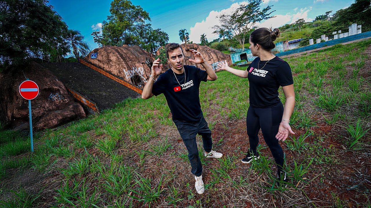 FICAMOS PERDIDOS DENTRO DESSE PARQUE AQUATICO ABANDONADO