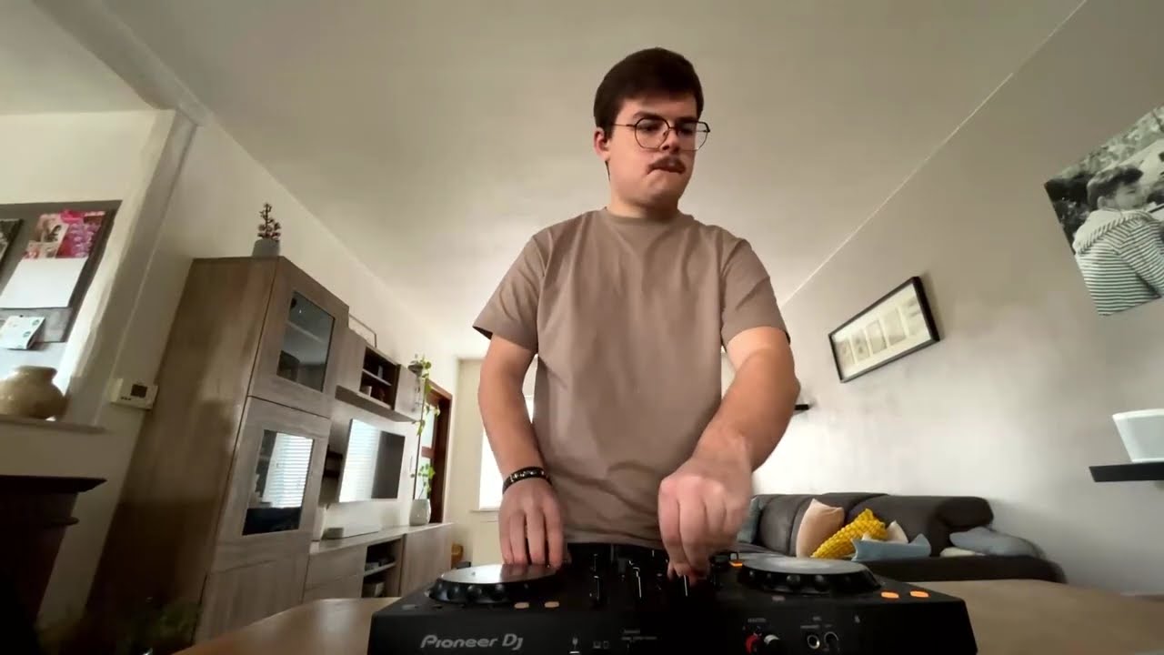 HOUSE SET - 12/03/2026