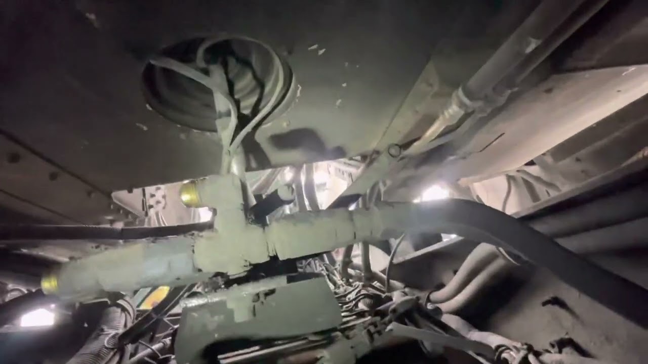 Replacing the fuel lines on the Freightliner Classic