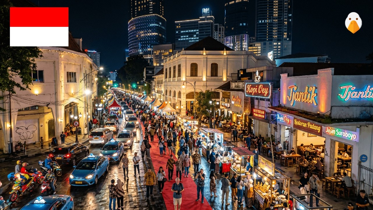Сурабая, Индонезия🇮🇩 Настоящая ночная атмосфера во втором по величине городе Индонезии (4K HDR)