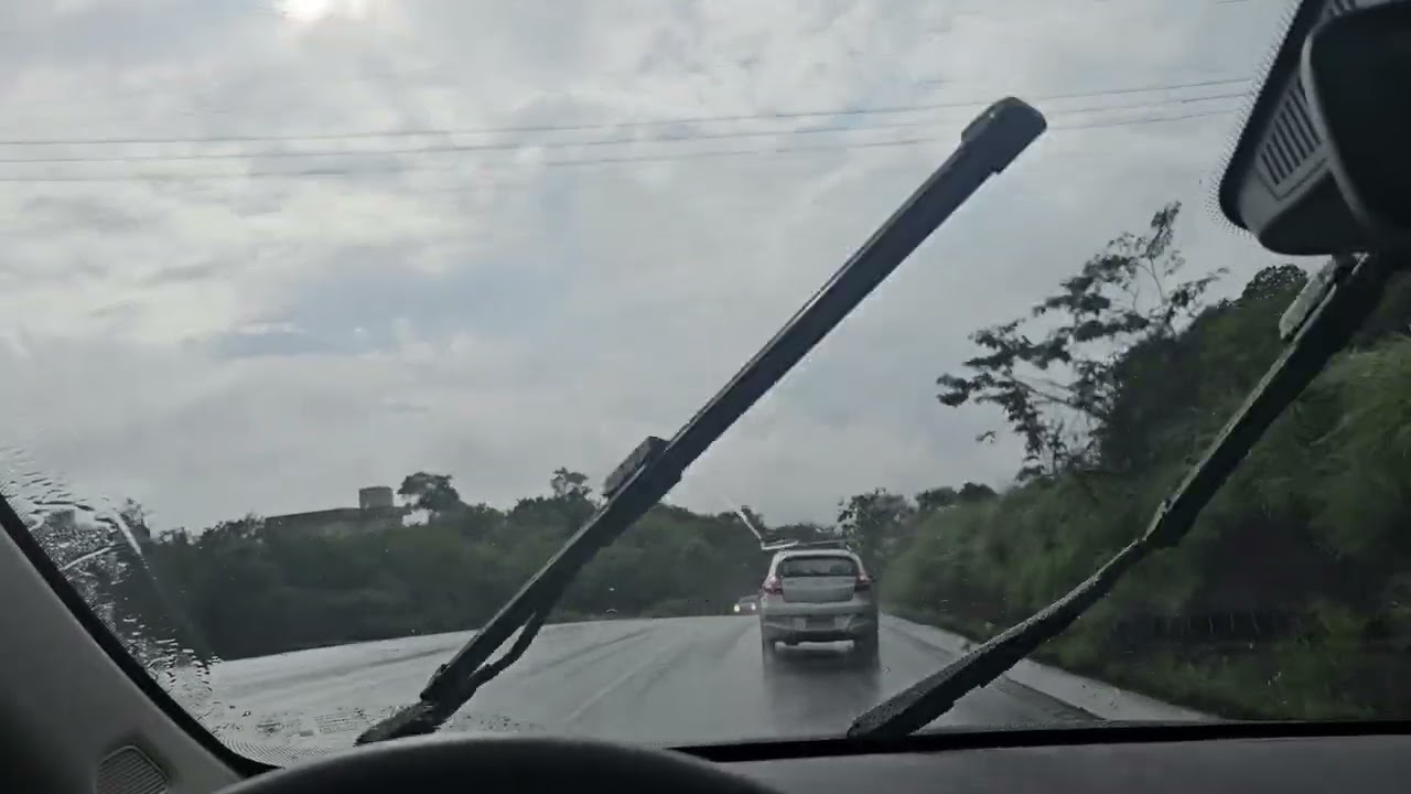 Dirigindo na chuva com o CAOA CHERY ARRIZO6 2025