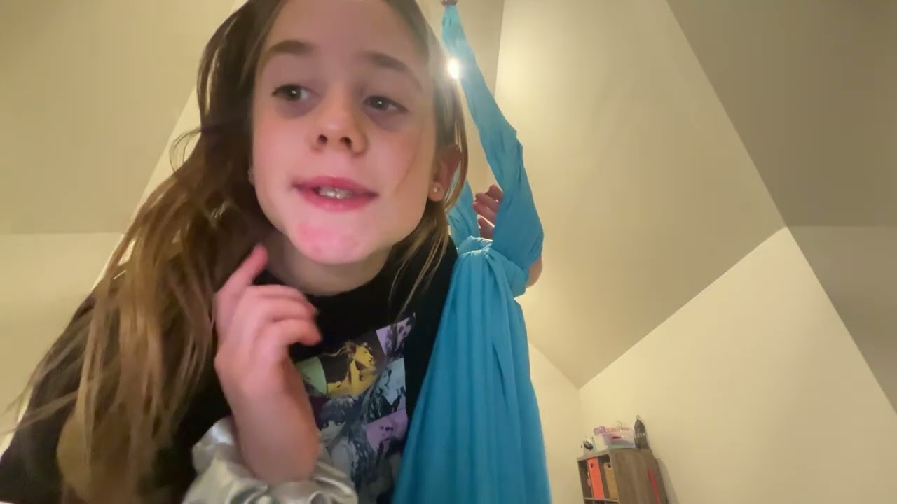 Aerial silks tutorial