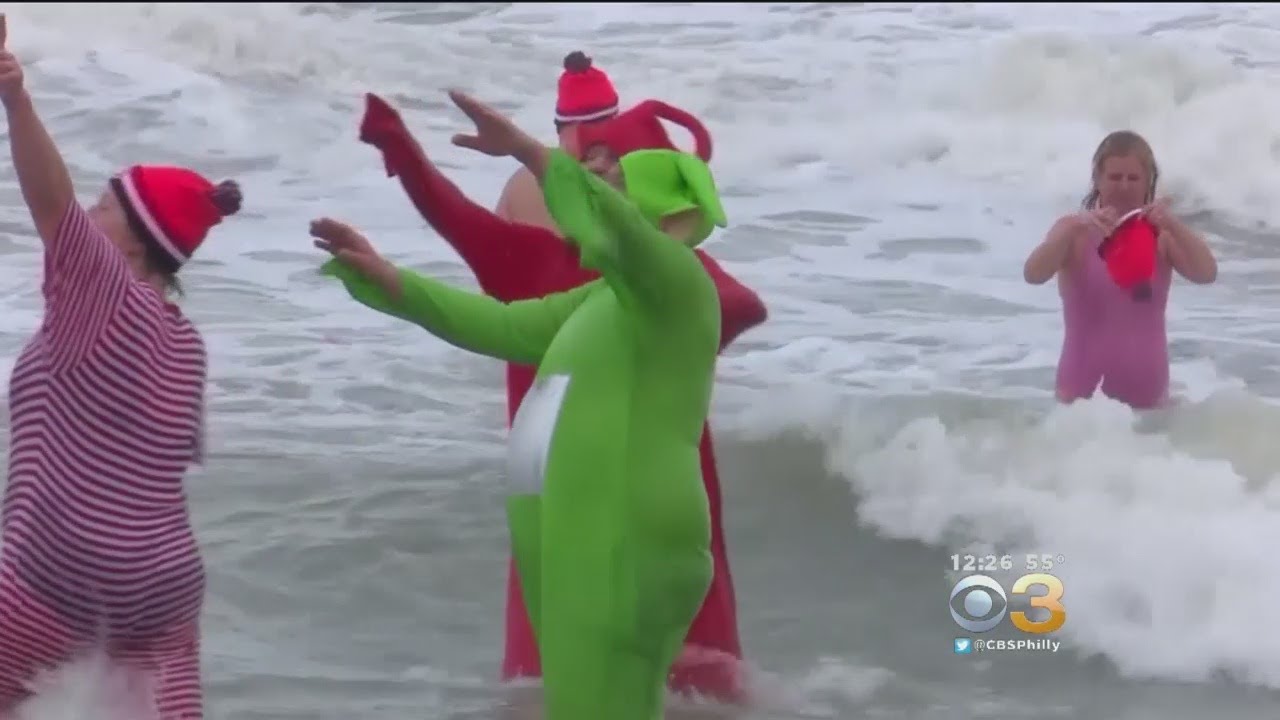 Thousands Of Dutch Revelers Celebrate New Year With Polar Plunge