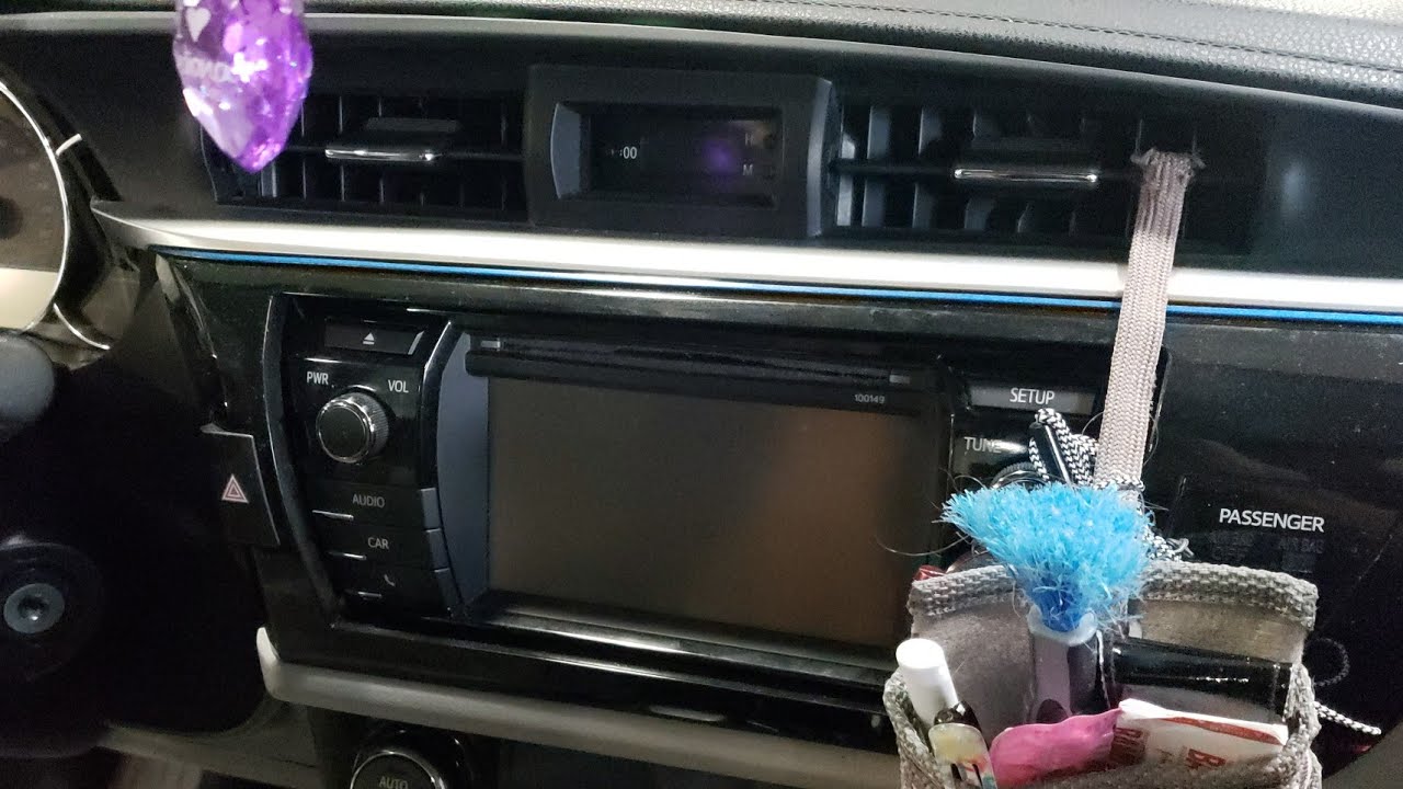 how to replace radio on a 2014 toyota corolla
