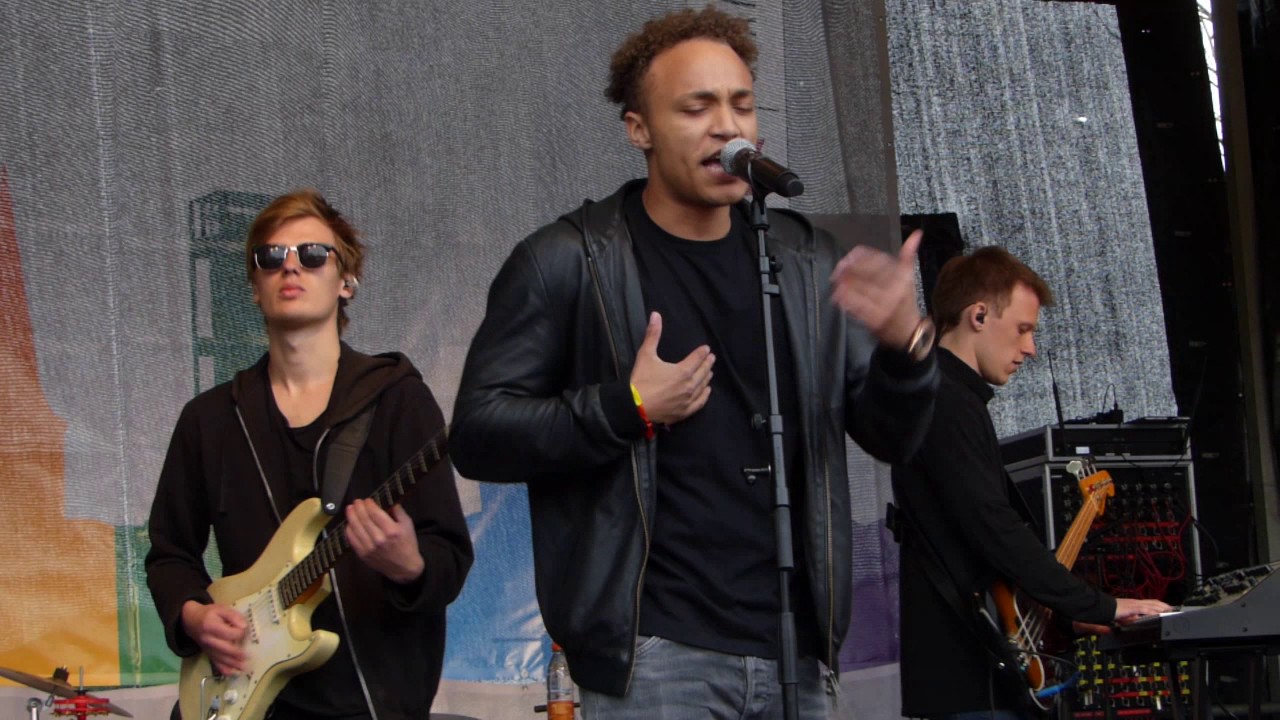 Alexander Oscar (Live, Aarhus Pride 2017)