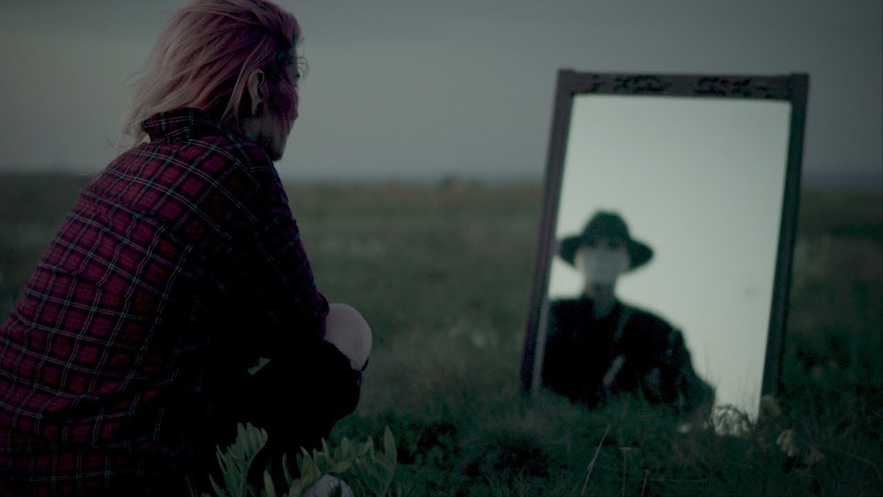 JINXY VON D'ERS - Mirror (Official Music Video)