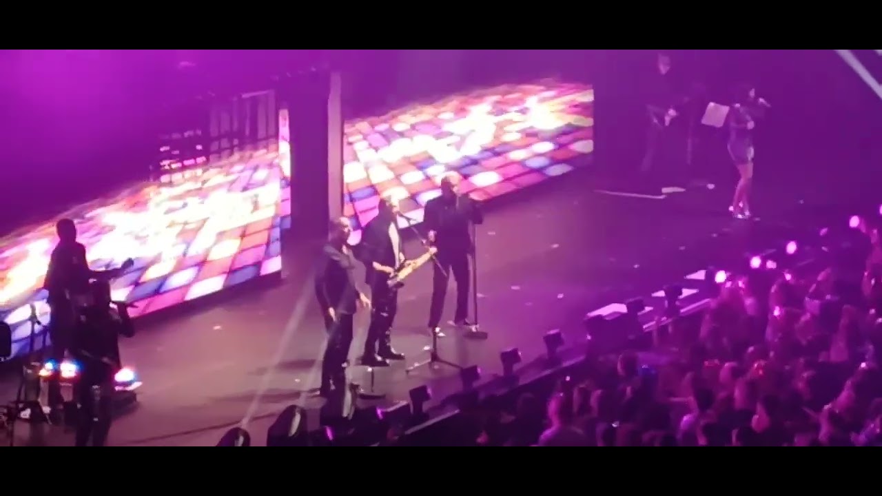 Stars 80 Emile et images Stayin' alive