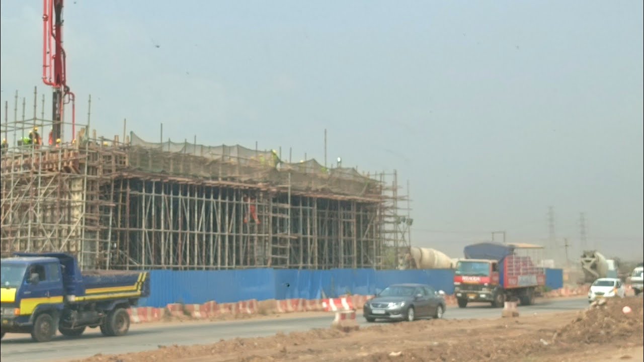 The new ongoing project of Tema motorway road expansion to Dawhenya 