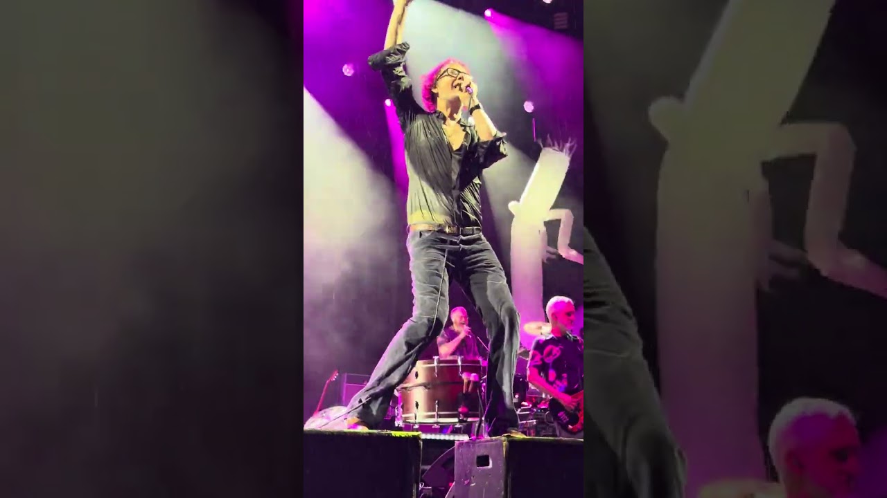 Pulp + rain + fireworks + Common People (Sydney Opera House Forecourt 7th Mar 26)