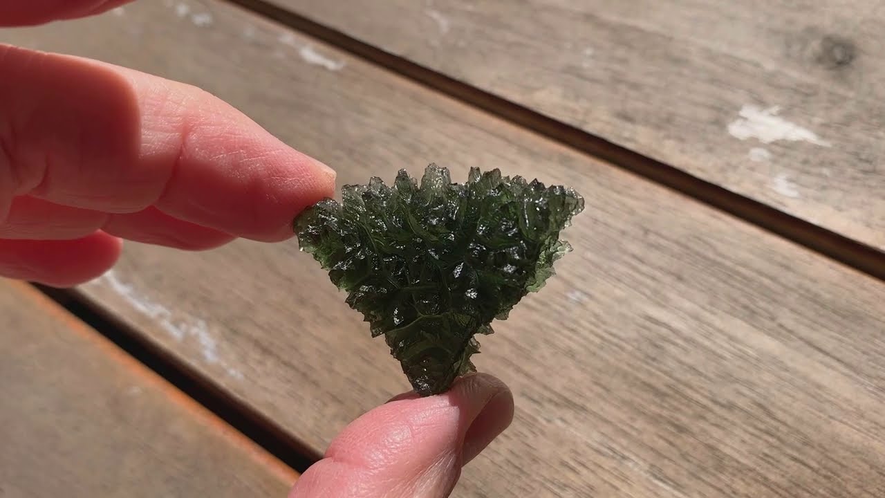 Moldavite: 12.8gr Besednice pyramid (Outstanding Crystal Spotlight)