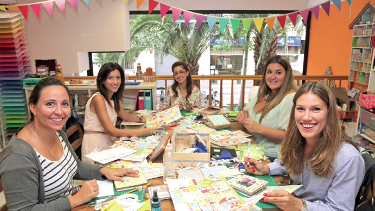 Ana María Martínez Libro de recortes