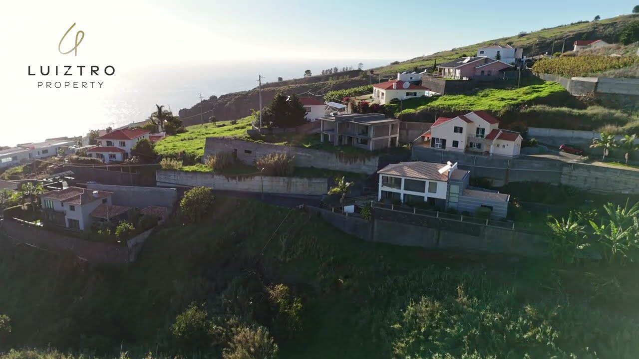630 m2 of land with a breathtaking view and an approved project in Estreito da Calheta