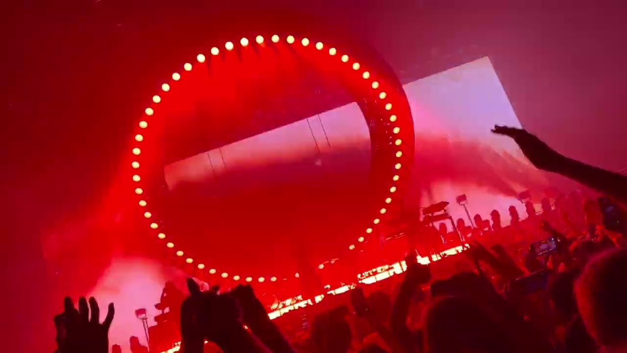 Tame Impala - Let It Happen (Live in Adelaide, 2022)