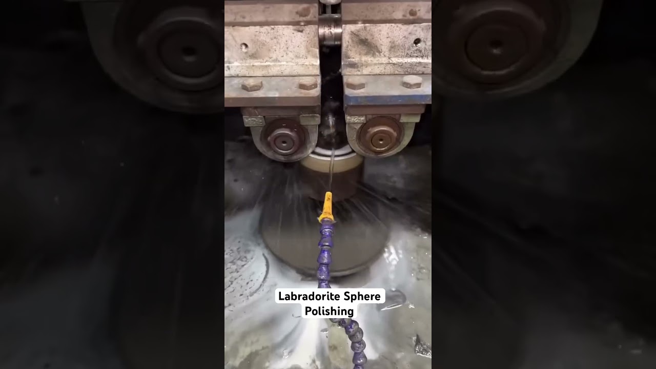 Labradorite Sphere Polishing Process 🔵 | From Rough to Shine #crystals #polishing #labradorite